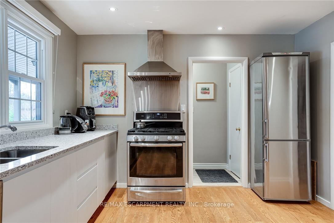 Photo 20 of 5 Normandy Place, Hamilton, Dundas — HOMEH