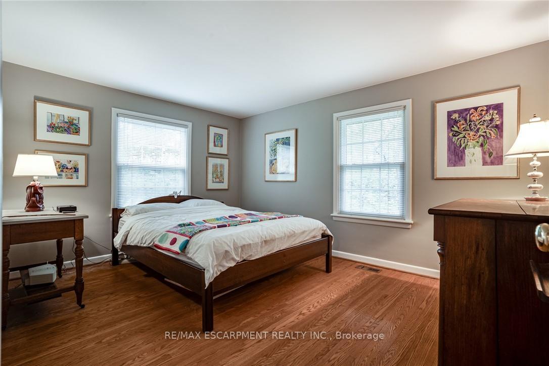 Photo 25 of 5 Normandy Place, Hamilton, Dundas — HOMEH