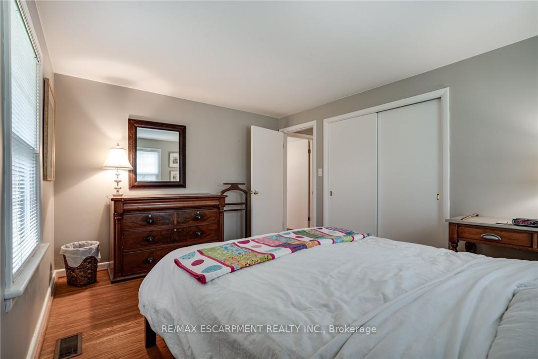 Photo 39 of 5 Normandy Place, Hamilton, Dundas — HOMEH