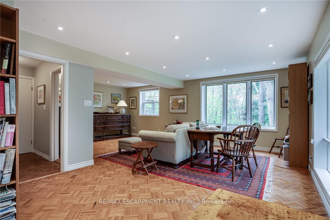 Photo 24 of 5 Normandy Place, Hamilton, Dundas — HOMEH