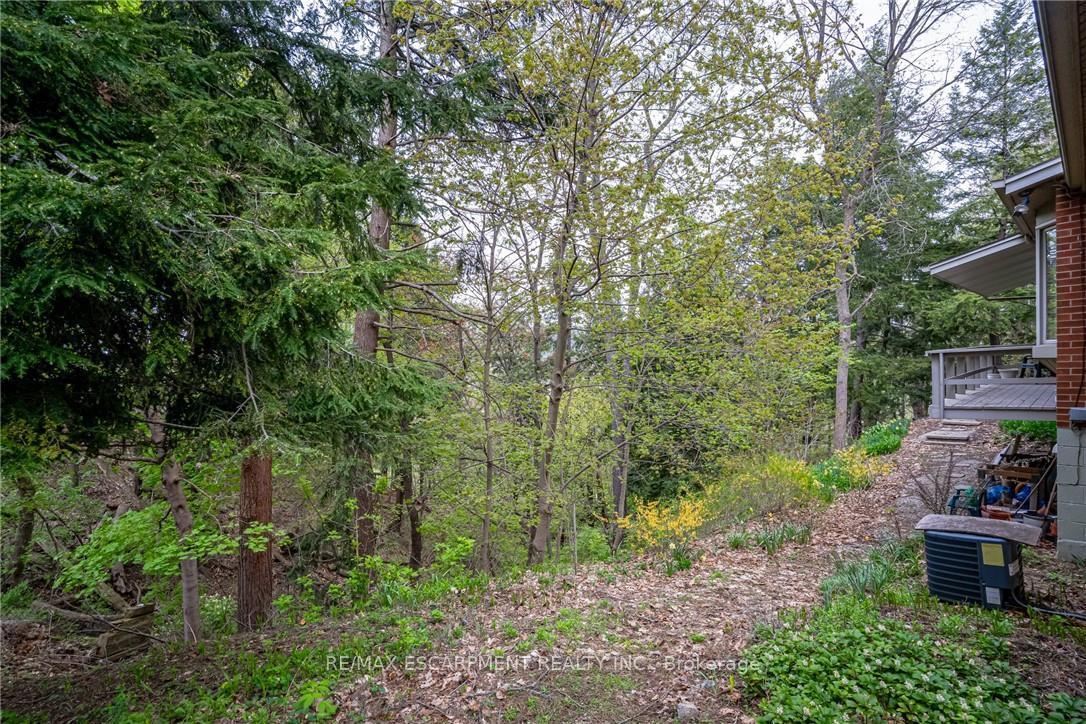 Photo 33 of 5 Normandy Place, Hamilton, Dundas — HOMEH
