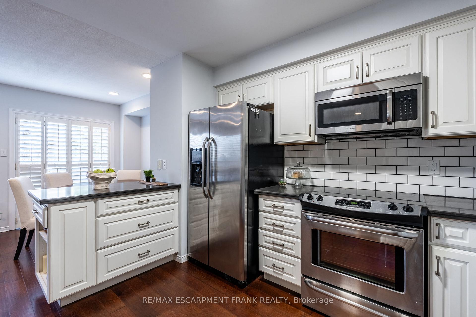 Photo 42 of 83 Foxborough Drive, Hamilton, Ancaster — HOMEH