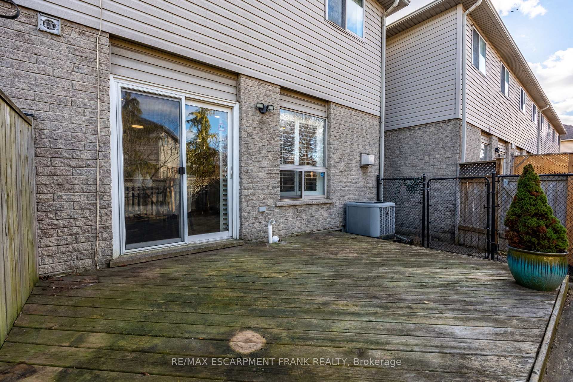 Photo 46 of 83 Foxborough Drive, Hamilton, Ancaster — HOMEH