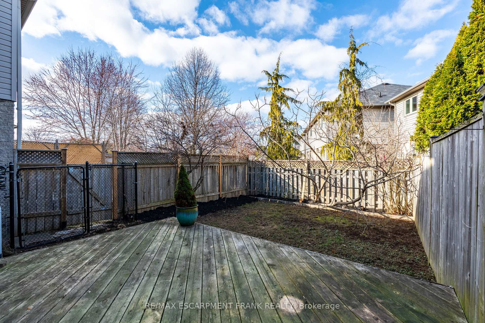 Photo 47 of 83 Foxborough Drive, Hamilton, Ancaster — HOMEH