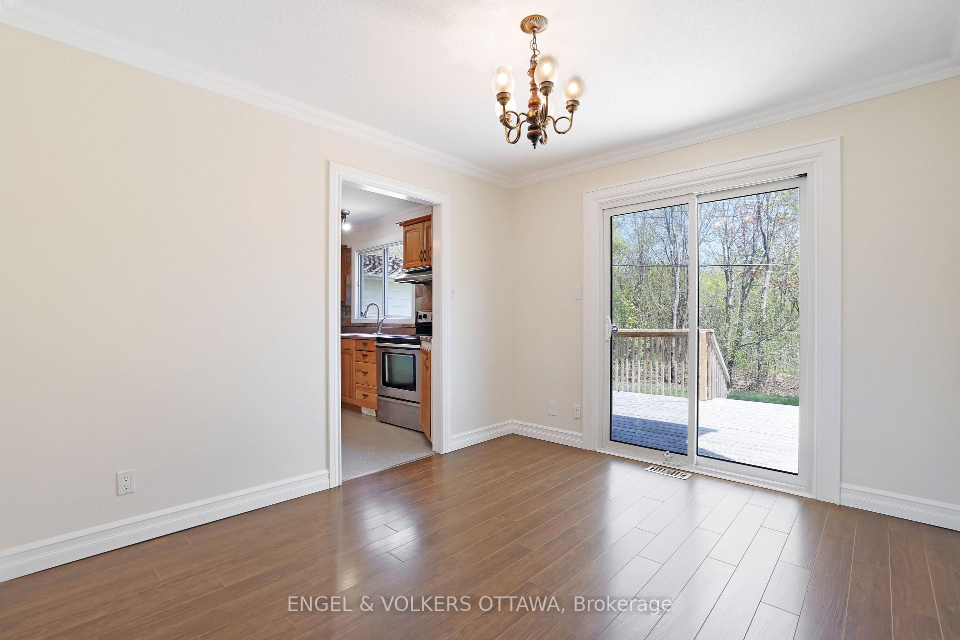Photo 38 of 25 Coldstream Drive, Ottawa, Munster — HOMEH