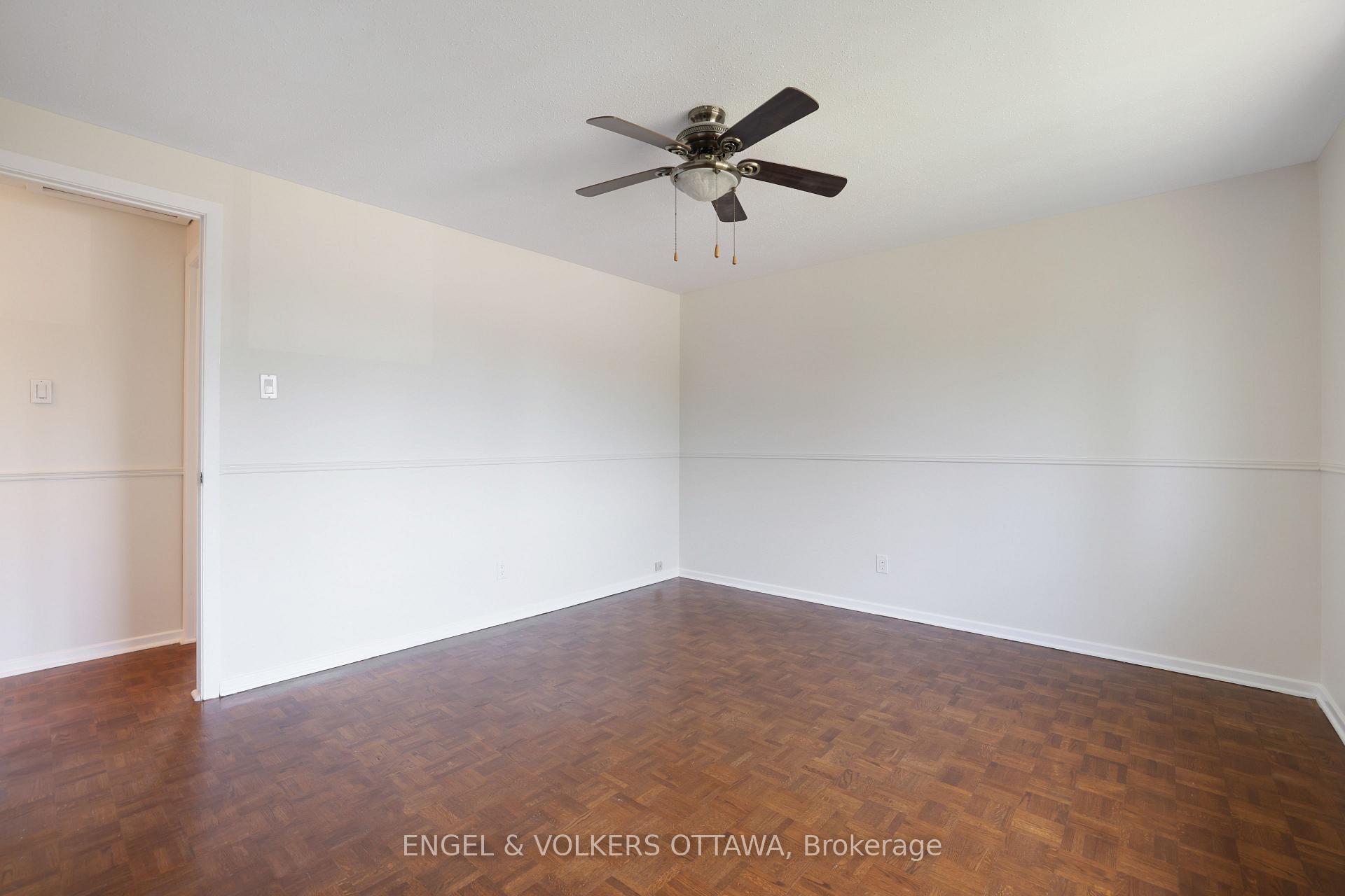 Photo 13 of 25 Coldstream Drive, Ottawa, Munster — HOMEH