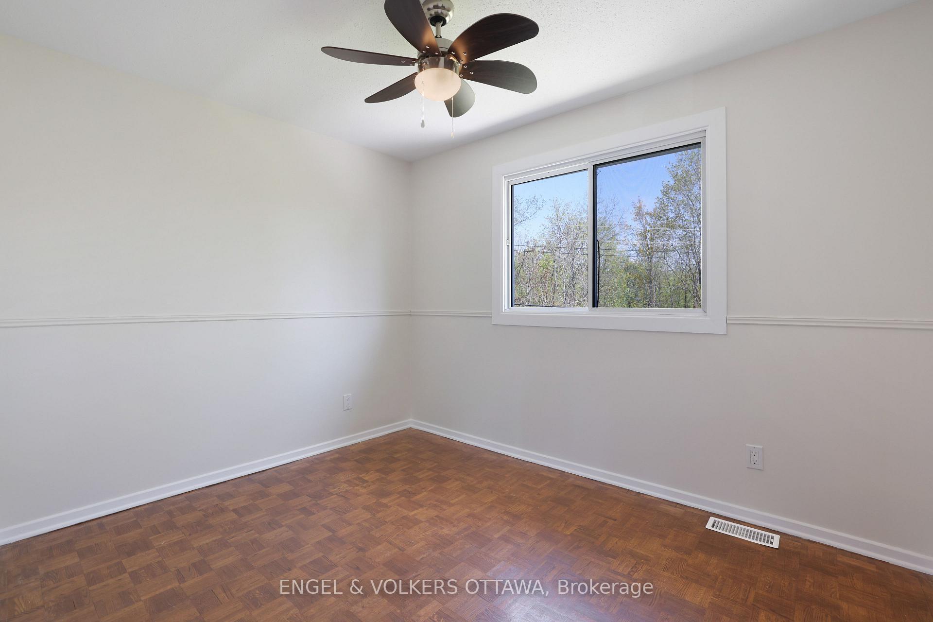 Photo 27 of 25 Coldstream Drive, Ottawa, Munster — HOMEH