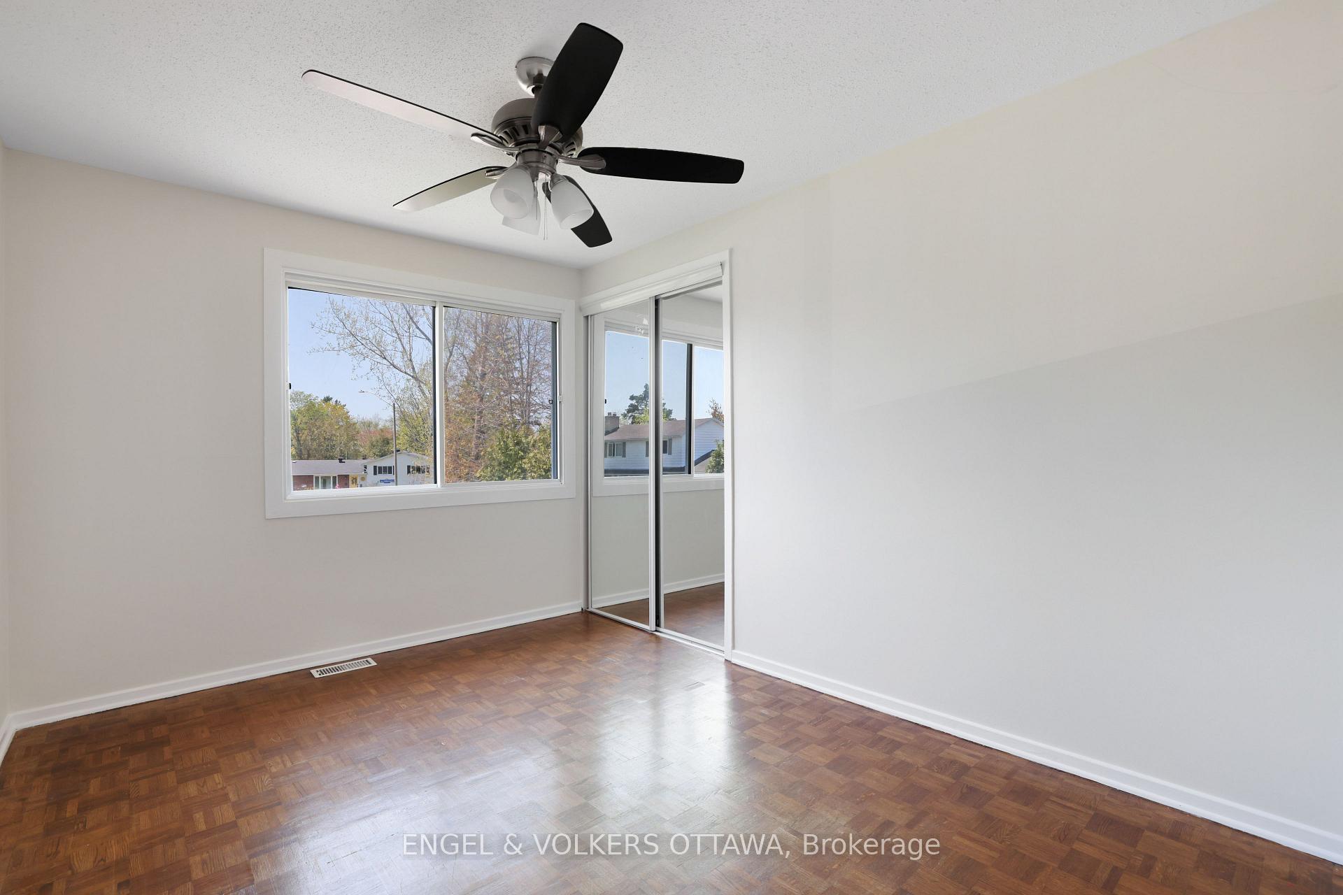 Photo 15 of 25 Coldstream Drive, Ottawa, Munster — HOMEH