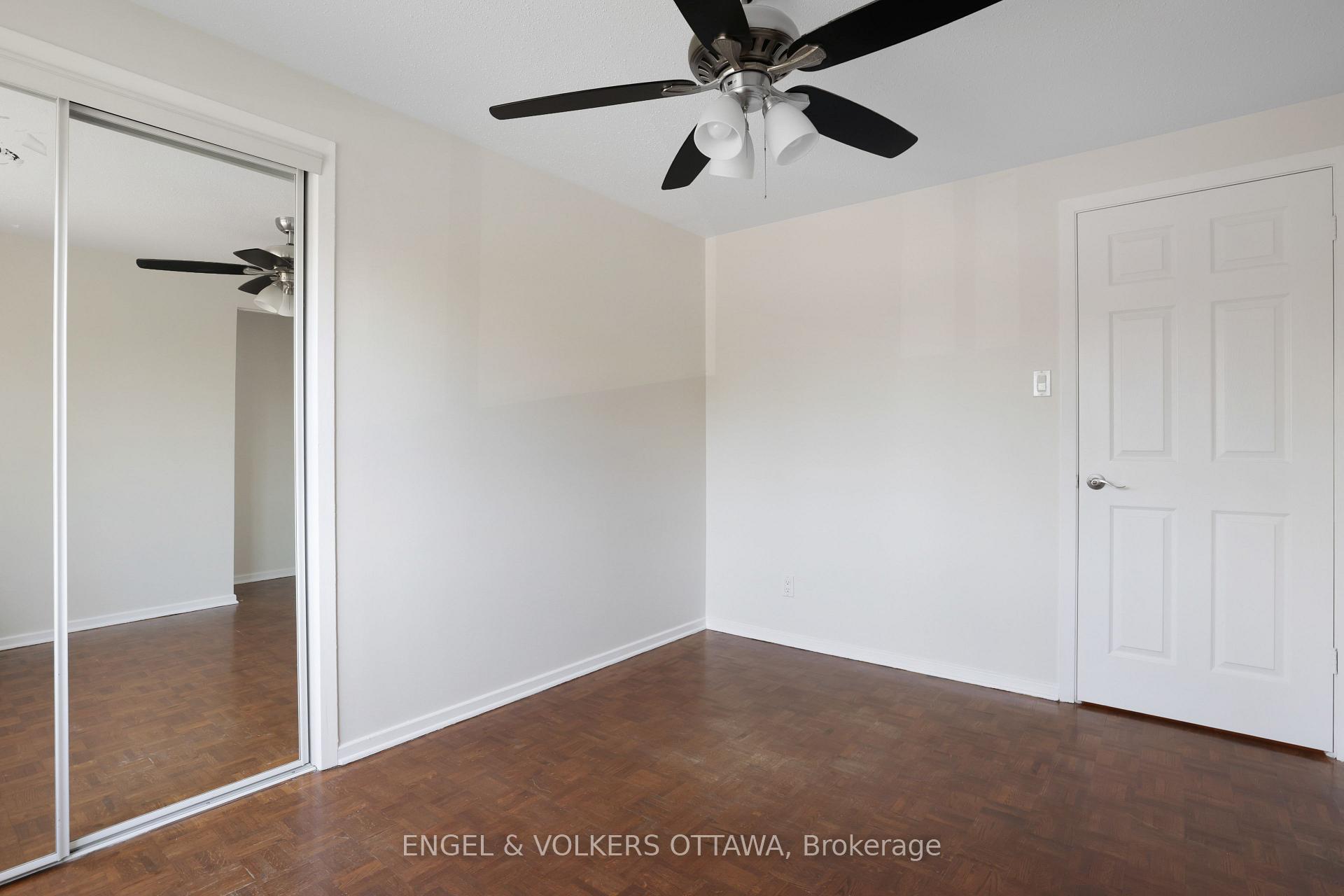 Photo 21 of 25 Coldstream Drive, Ottawa, Munster — HOMEH