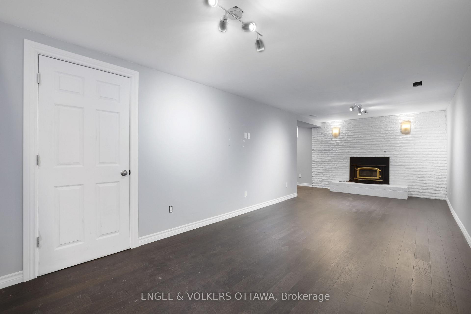 Photo 22 of 25 Coldstream Drive, Ottawa, Munster — HOMEH