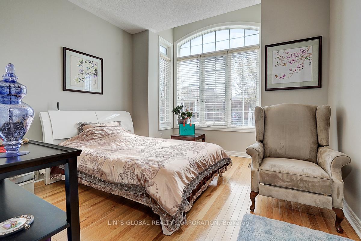 Photo 33 of 133 Saffron Street, Markham, Greensborough — HOMEH