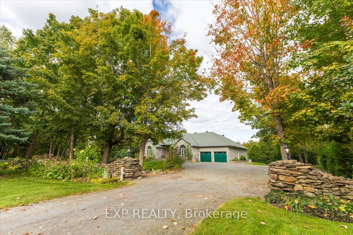 Photo 38 of 1377 Lords Manor Lane, Ottawa, Manotick East to Manotick Station — HOMEH