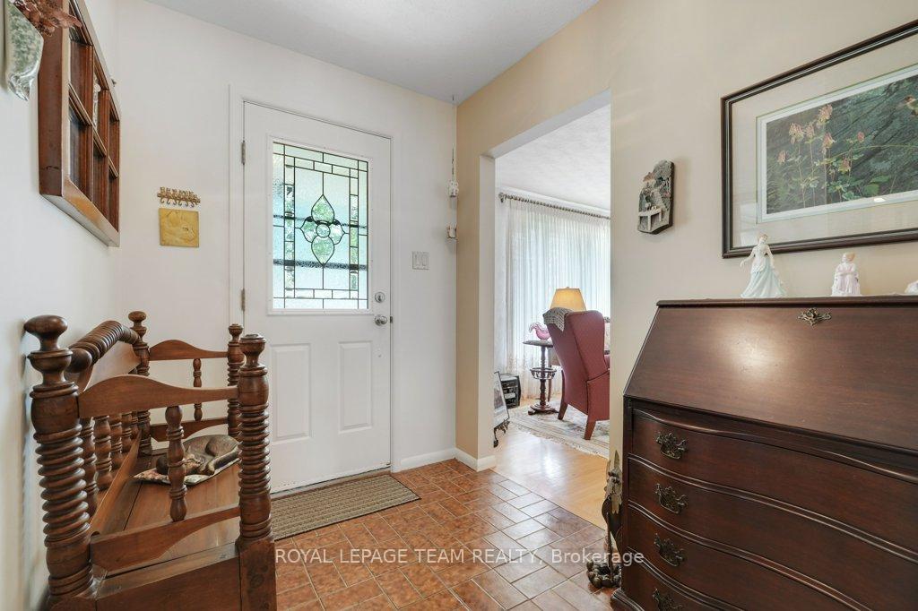 Photo 6 of 177 Stevenson Crescent, Renfrew — HOMEH