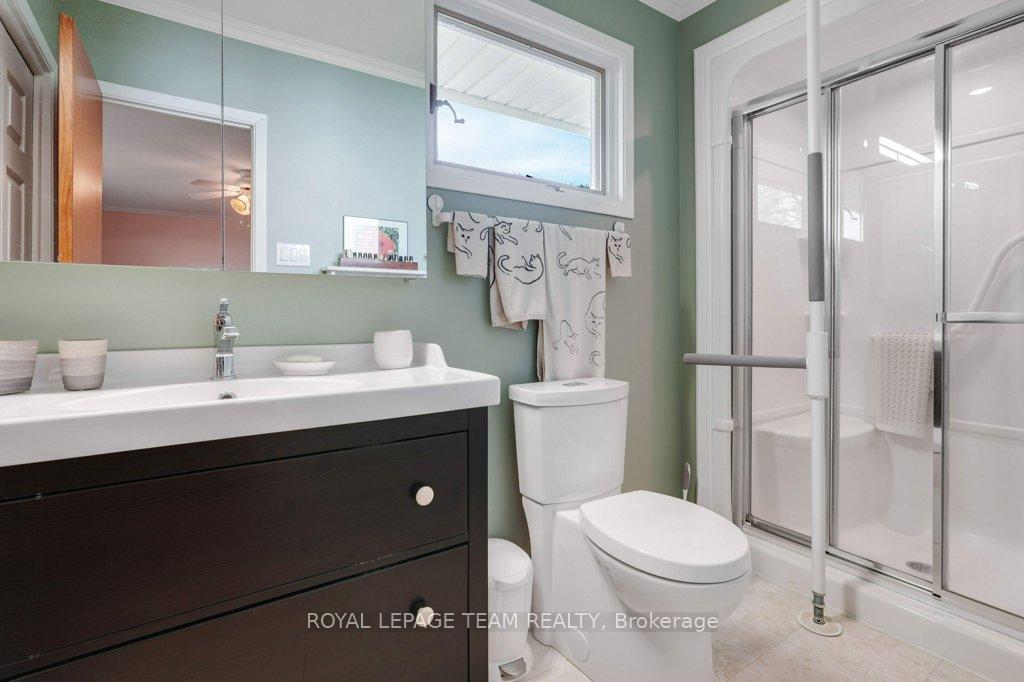 Photo 16 of 177 Stevenson Crescent, Renfrew — HOMEH
