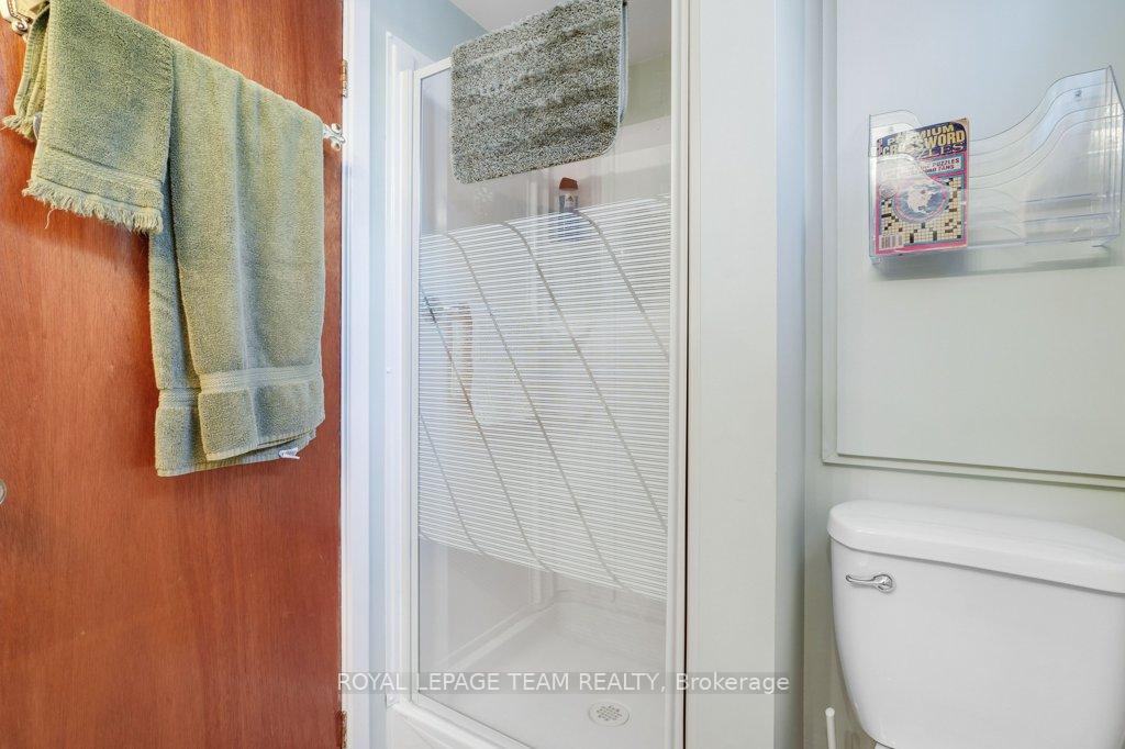 Photo 23 of 177 Stevenson Crescent, Renfrew — HOMEH