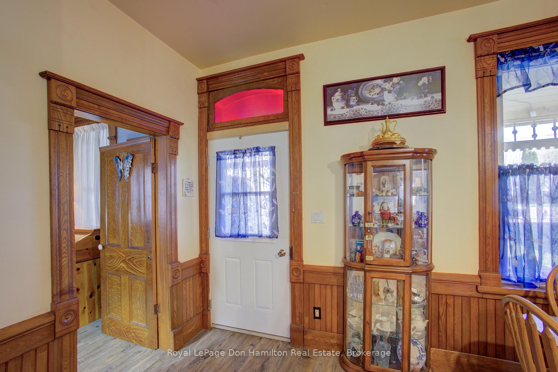 Photo 2 of 85120 Lamont Drive, Huron East, Grey — HOMEH