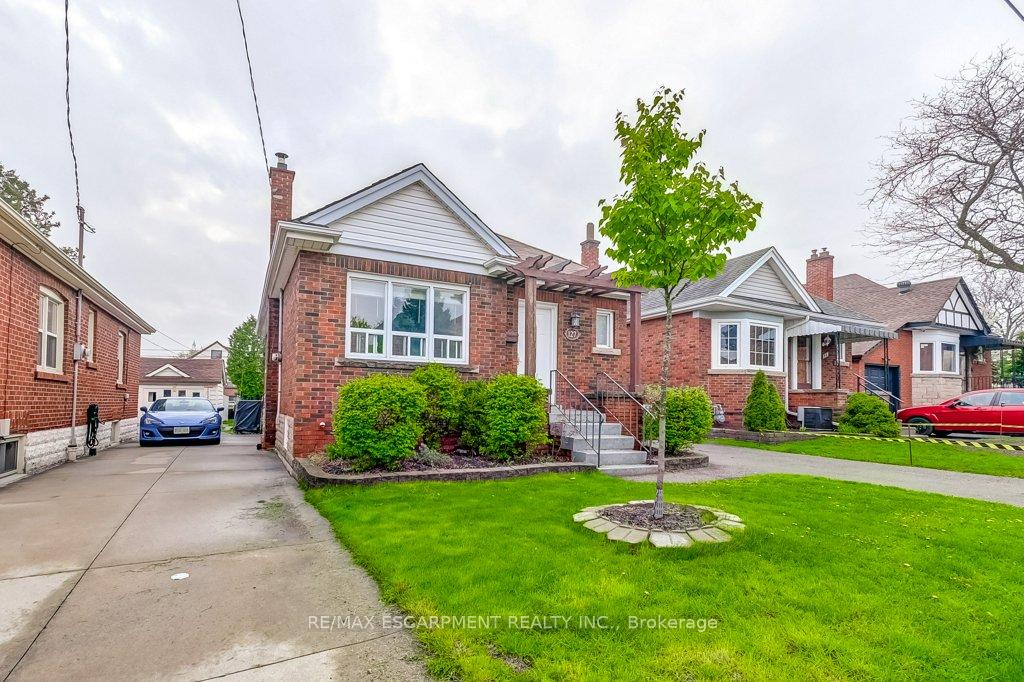 Photo 6 of 127 Barons Avenue S, Hamilton, Bartonville — HOMEH