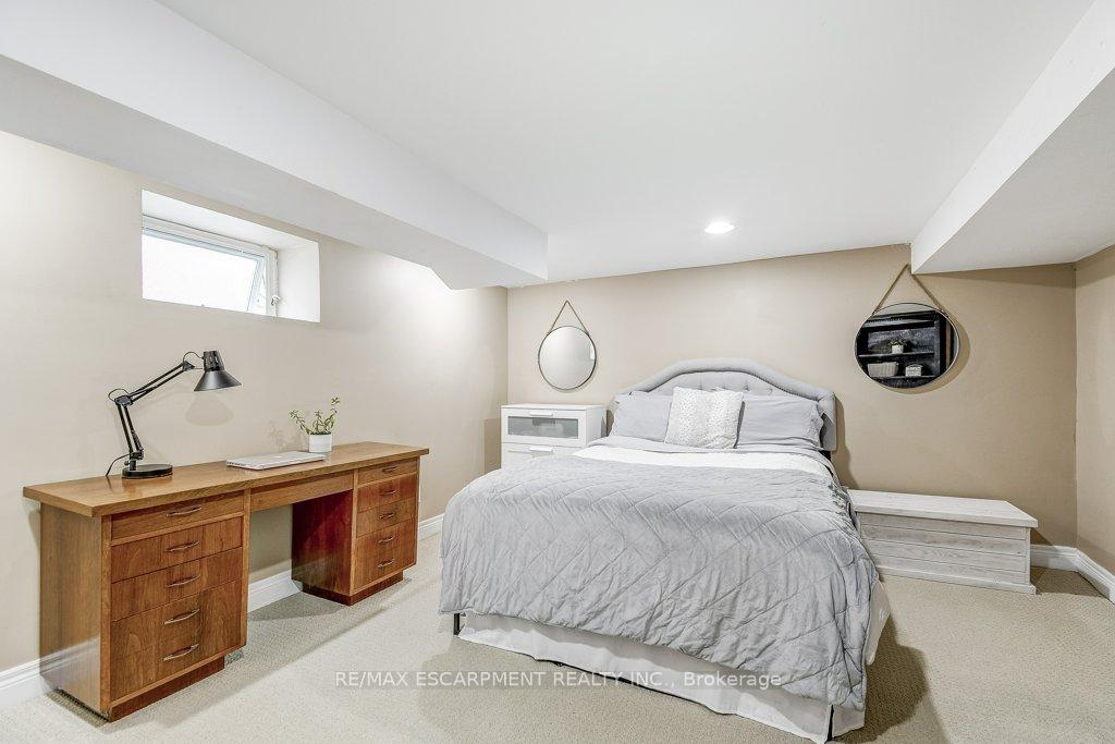 Photo 26 of 127 Barons Avenue S, Hamilton, Bartonville — HOMEH