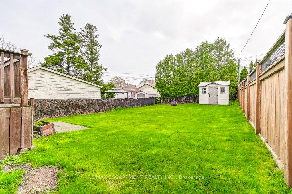Photo 40 of 127 Barons Avenue S, Hamilton, Bartonville — HOMEH