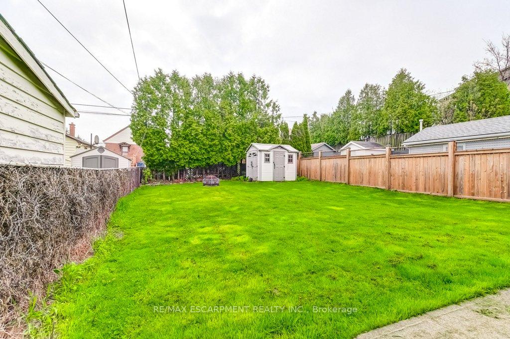 Photo 38 of 127 Barons Avenue S, Hamilton, Bartonville — HOMEH