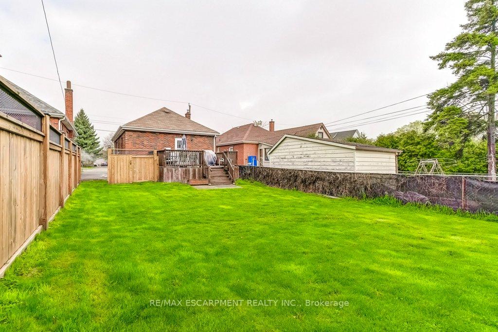 Photo 37 of 127 Barons Avenue S, Hamilton, Bartonville — HOMEH