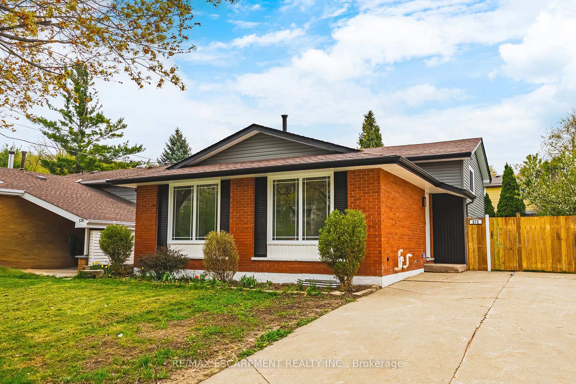 Front of 572 Greenhill Avenue