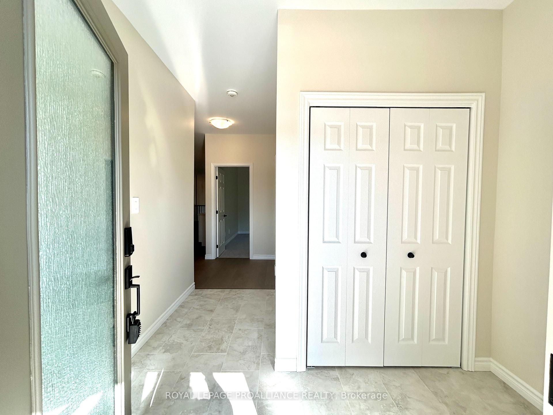 Photo 2 of 43 Athabaska Drive, Belleville, Thurlow Ward — HOMEH