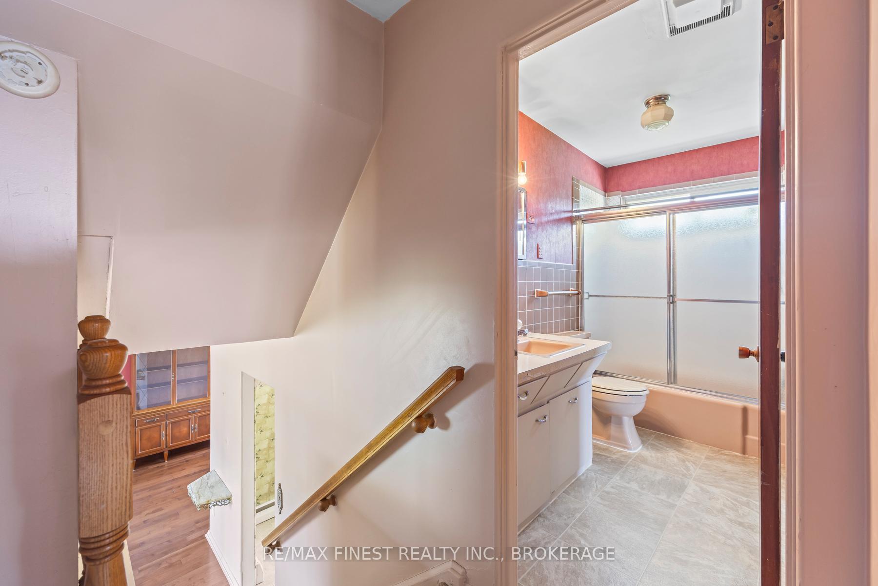 Photo 16 of 1222 Johnson Street, Kingston, Central City West — HOMEH