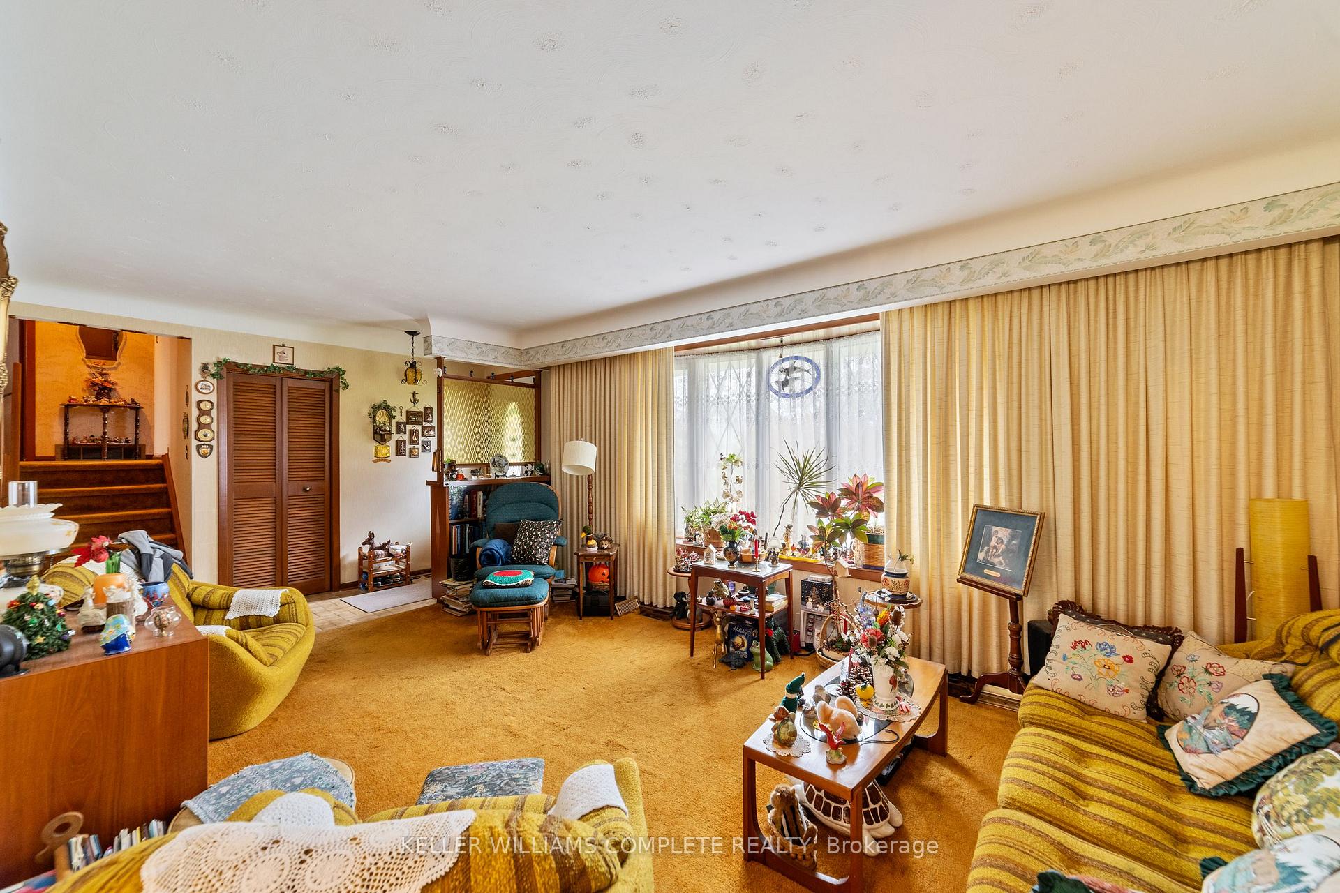 Photo 3 of 538 Vine Street, St. Catharines, Vine/Linwell — HOMEH
