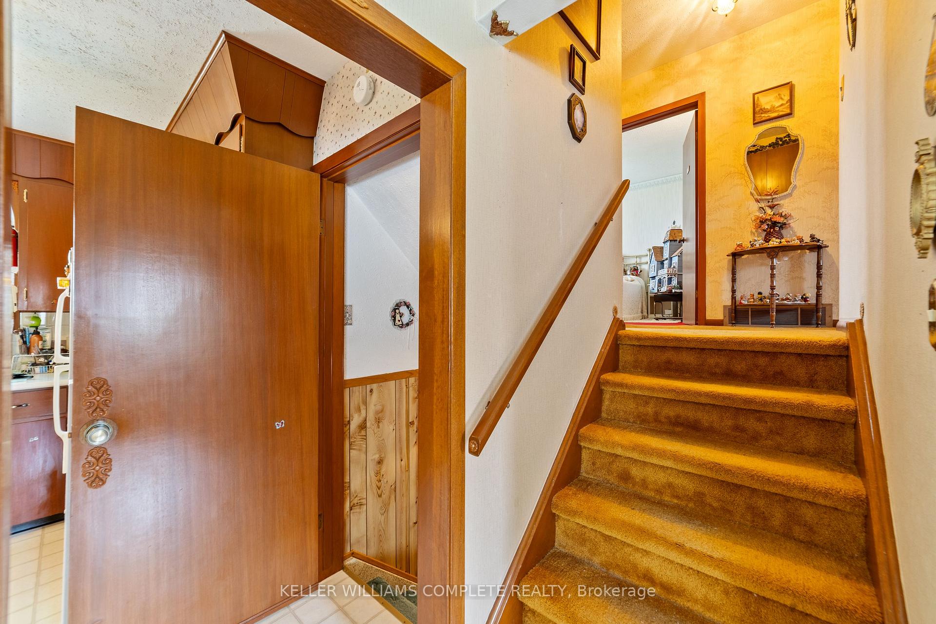 Photo 9 of 538 Vine Street, St. Catharines, Vine/Linwell — HOMEH