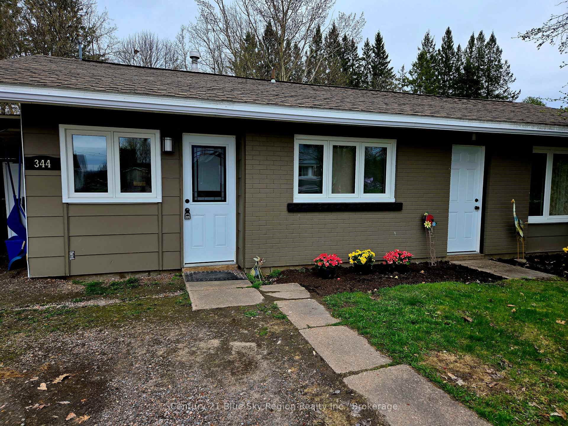 Photo 3 of 344 Edward Street, Powassan — HOMEH