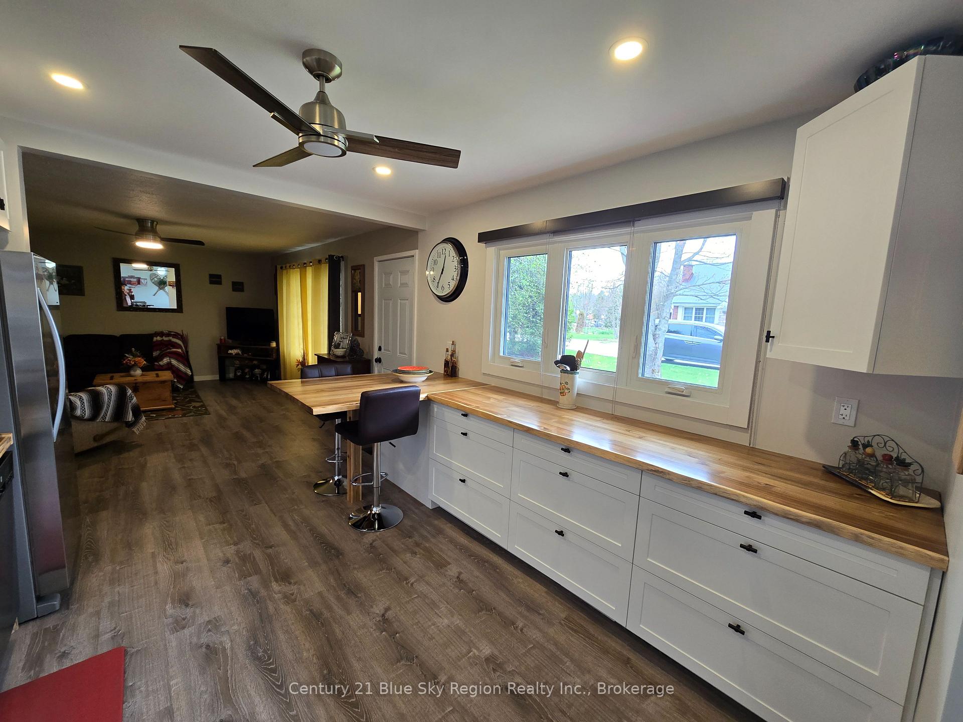 Photo 13 of 344 Edward Street, Powassan — HOMEH