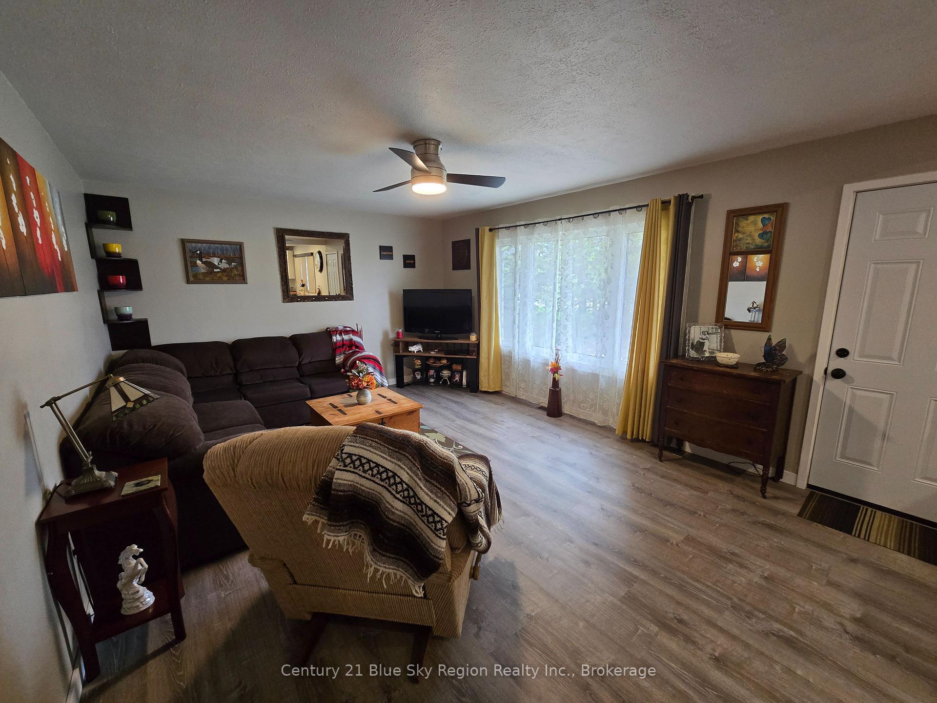 Photo 35 of 344 Edward Street, Powassan — HOMEH