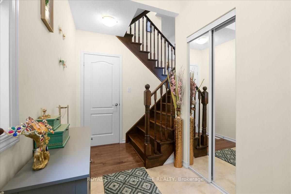 Photo 3 of 2190 Webster Boulevard, Innisfil, Alcona — HOMEH