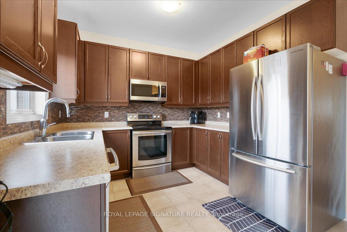 Photo 10 of 2190 Webster Boulevard, Innisfil, Alcona — HOMEH