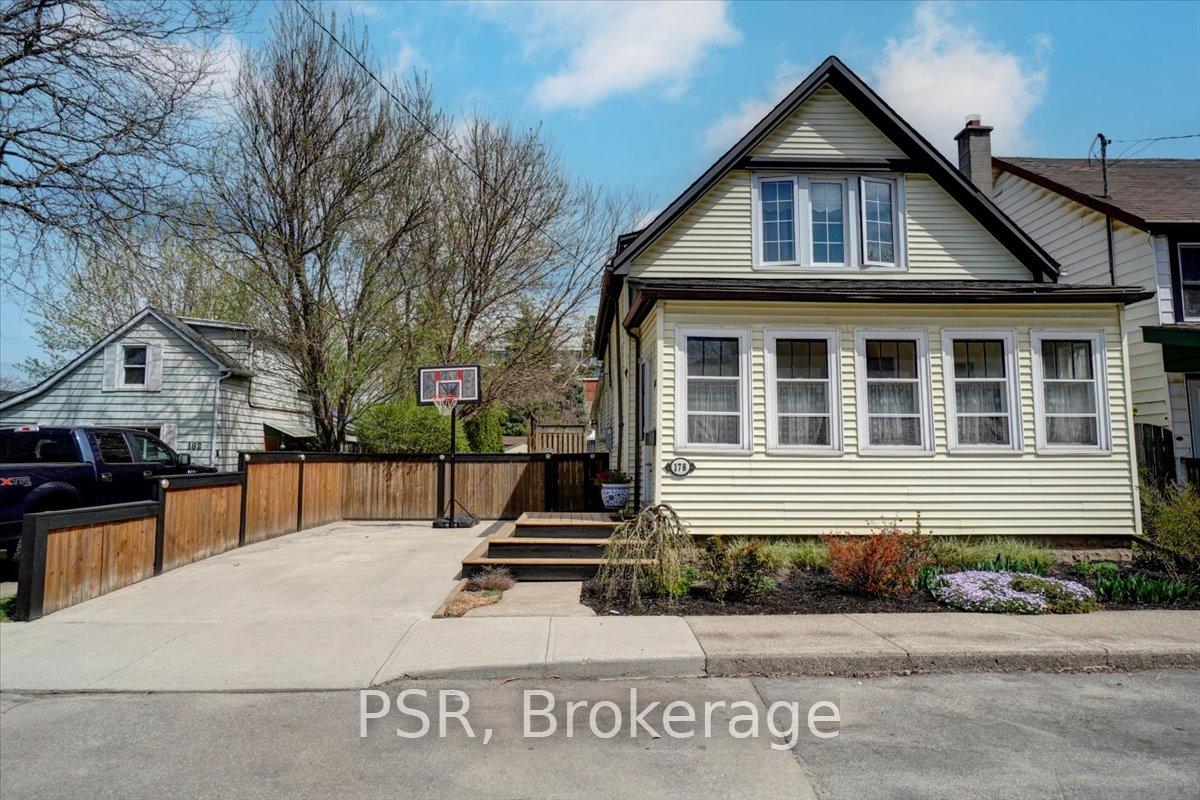 Photo 4 of 178 Canada Street, Hamilton, Kirkendall — HOMEH