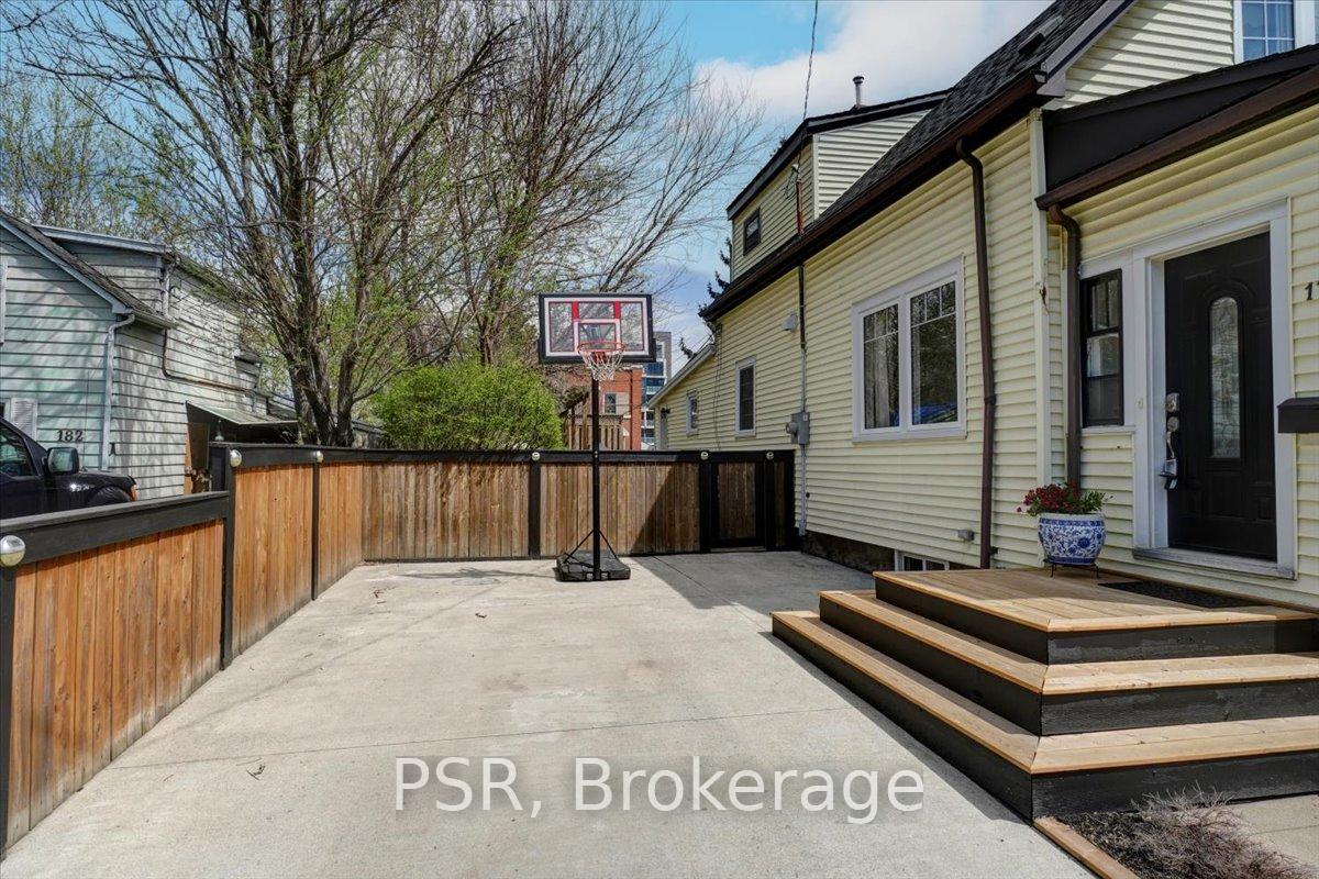 Photo 6 of 178 Canada Street, Hamilton, Kirkendall — HOMEH