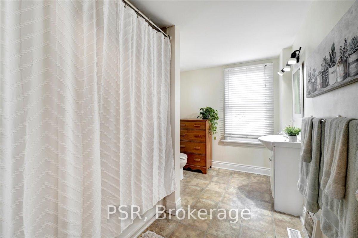 Photo 28 of 178 Canada Street, Hamilton, Kirkendall — HOMEH