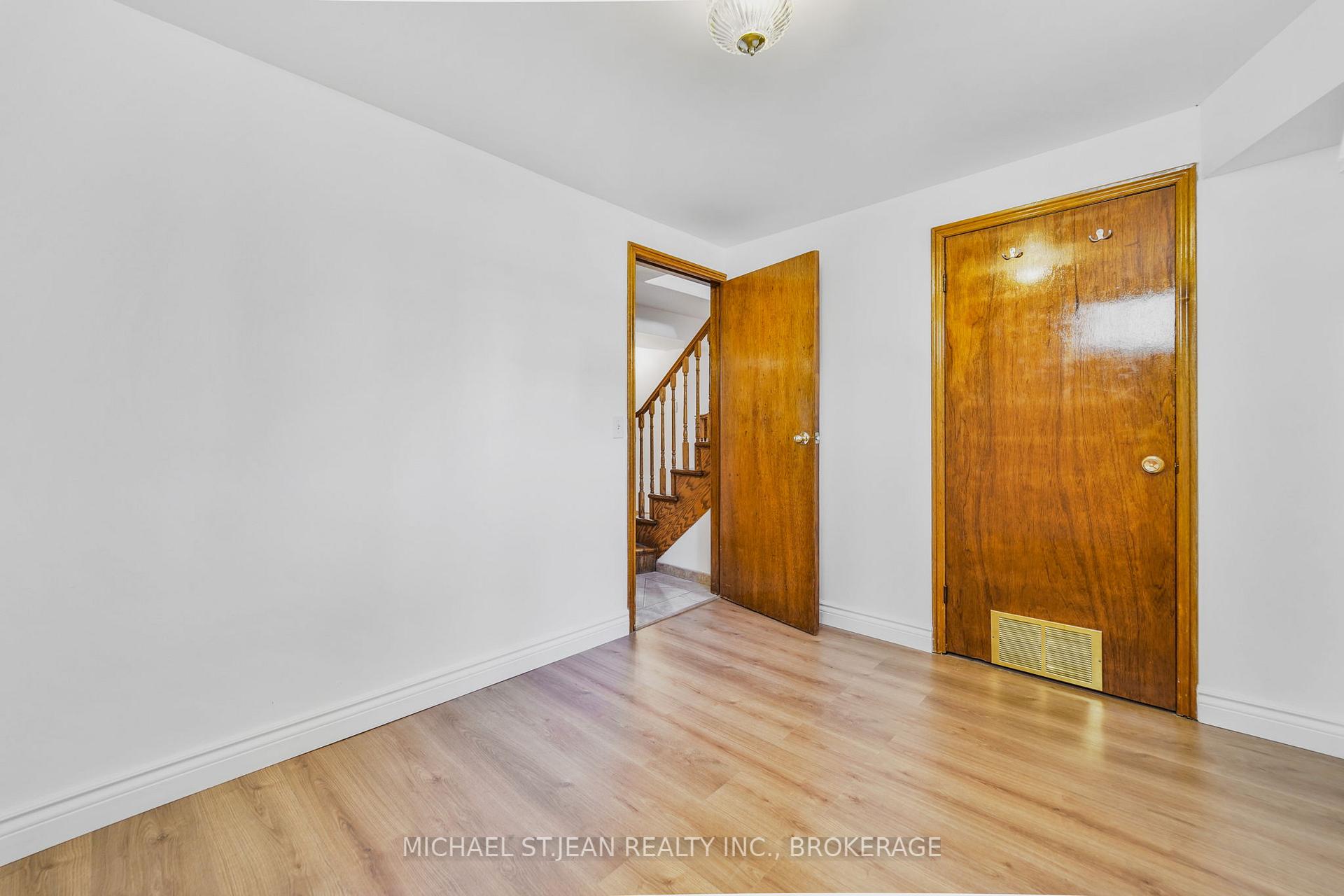 Photo 10 of 234 Highland Road W, Hamilton, Stoney Creek Mountain — HOMEH