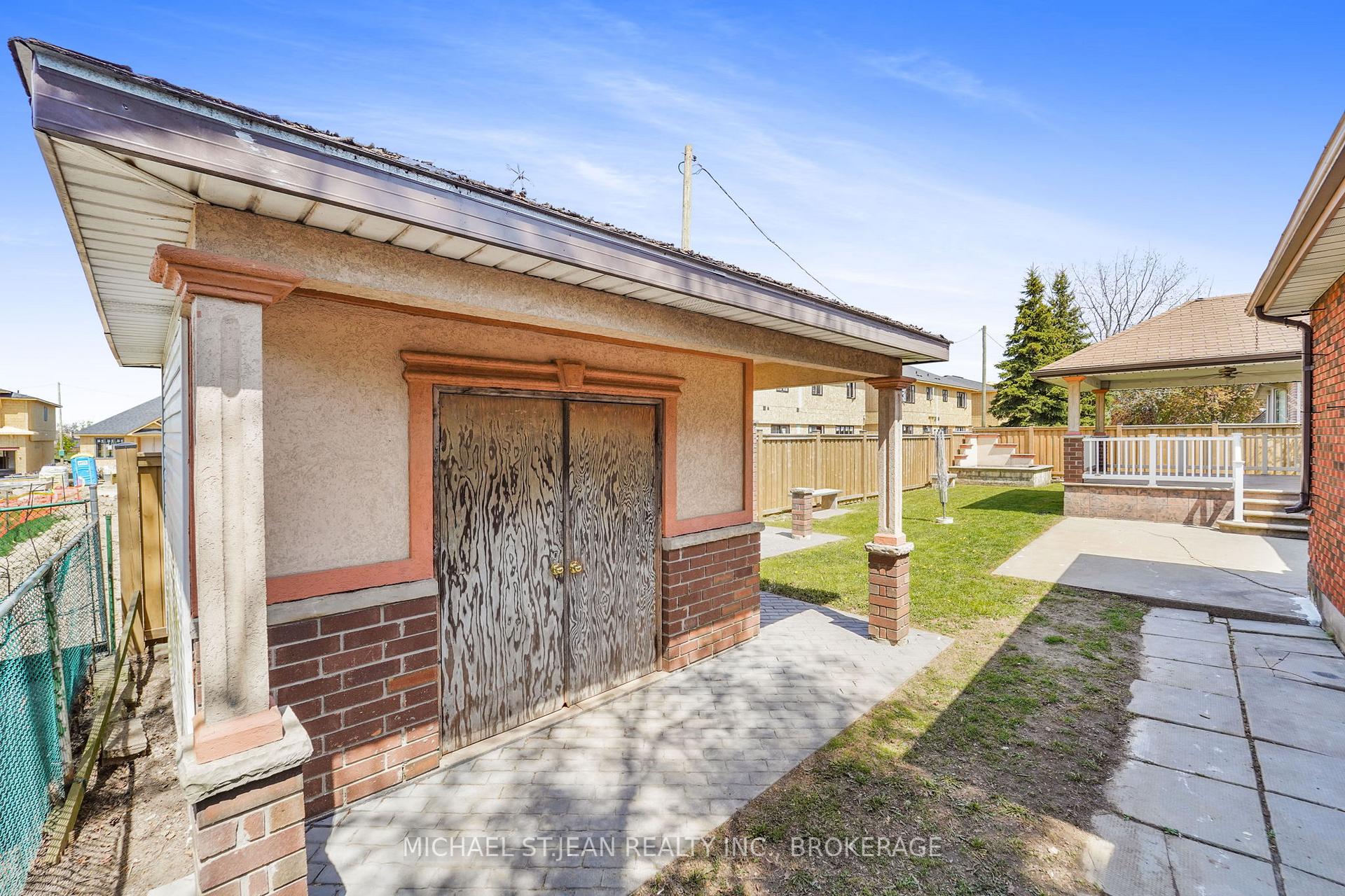 Photo 30 of 234 Highland Road W, Hamilton, Stoney Creek Mountain — HOMEH