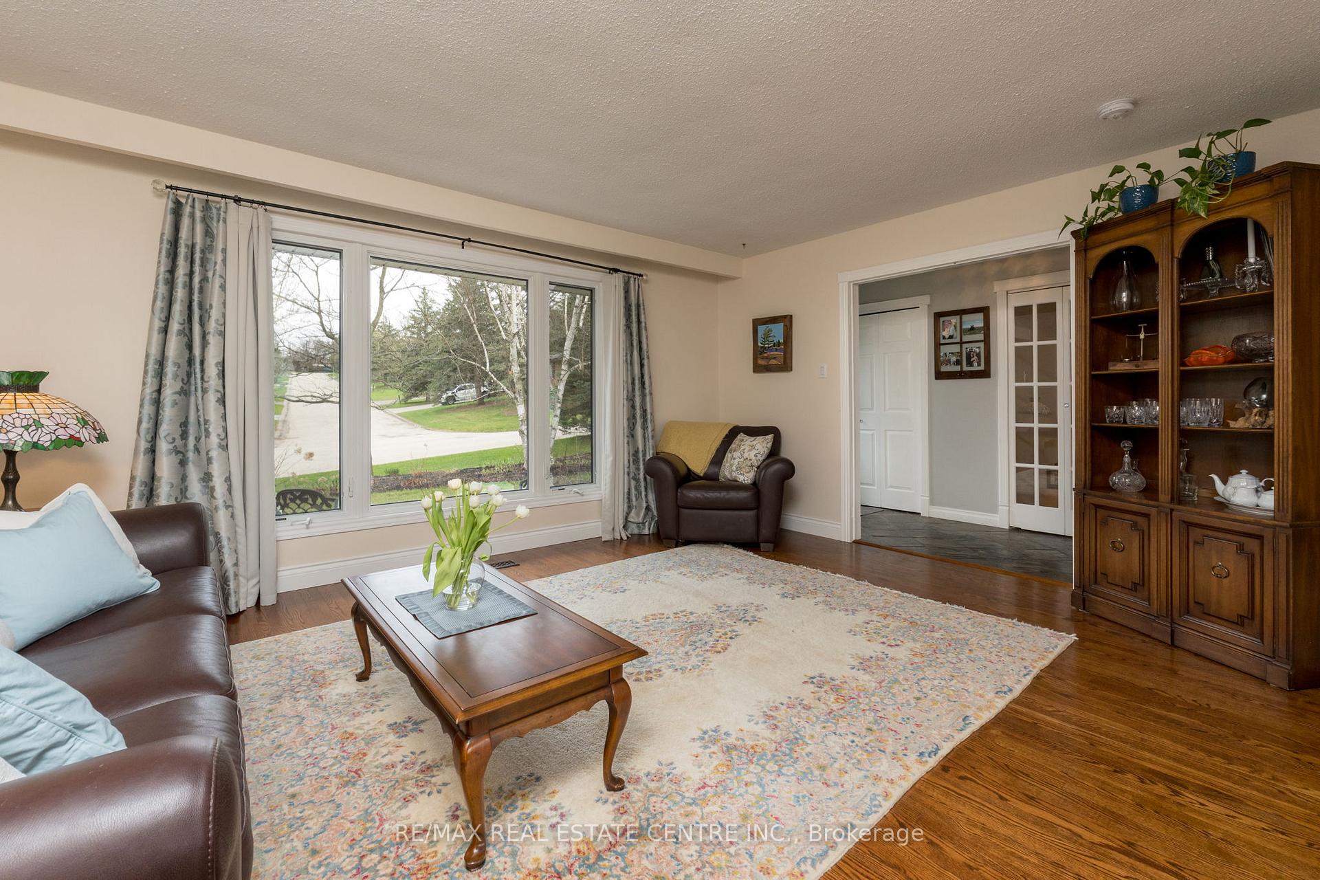 Photo 8 of 25 Erin Heights Drive, Erin — HOMEH
