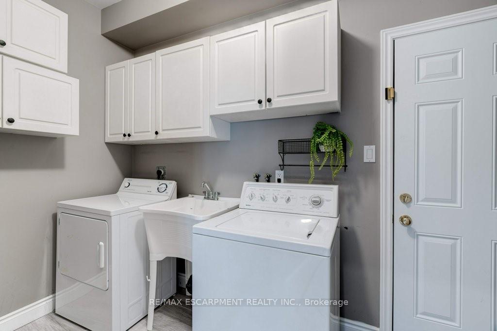Photo 4 of 62 Corinaldo Drive, Hamilton, Rushdale — HOMEH