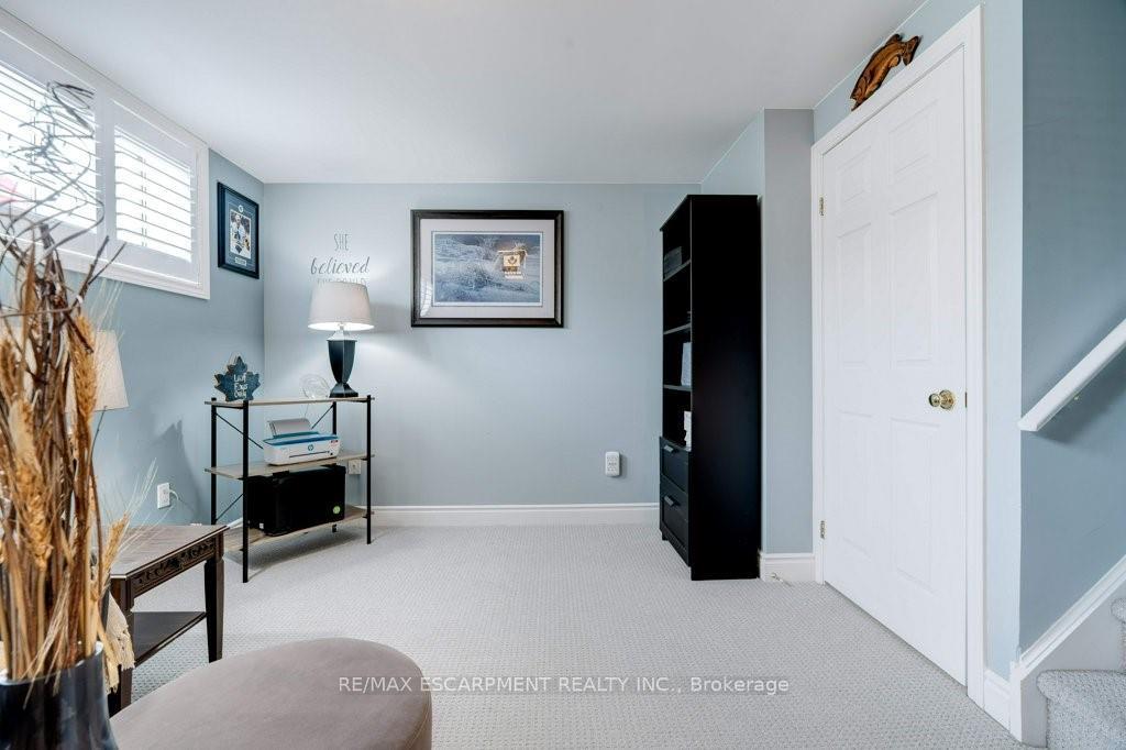 Photo 34 of 62 Corinaldo Drive, Hamilton, Rushdale — HOMEH