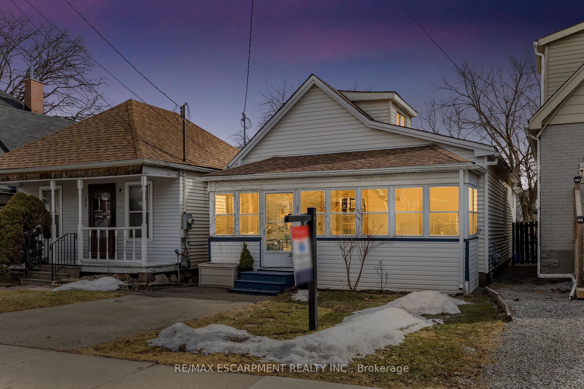 Photo 1 of 37 East 23rd Street, Hamilton, Eastmount — HOMEH