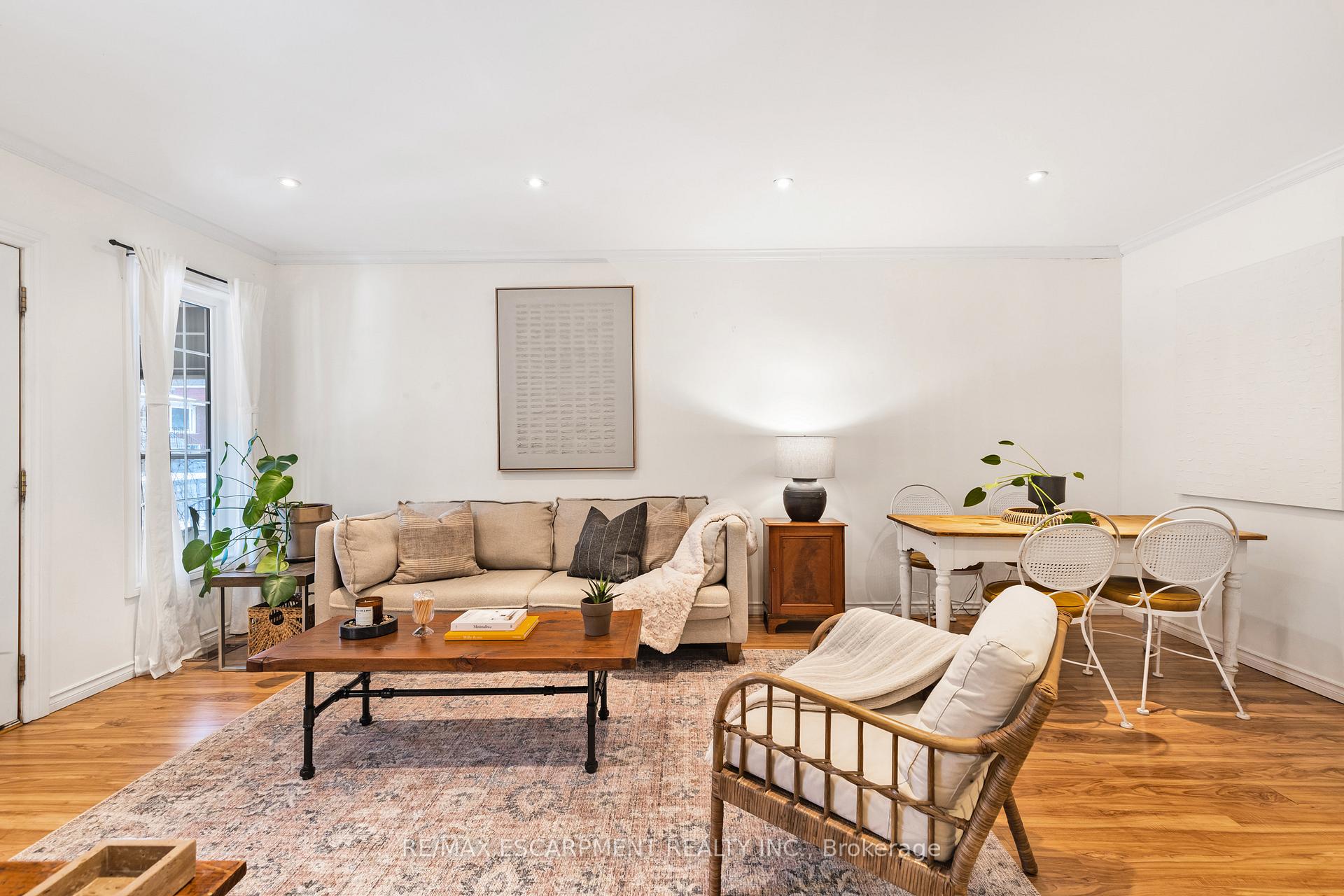 Photo 2 of 37 East 23rd Street, Hamilton, Eastmount — HOMEH