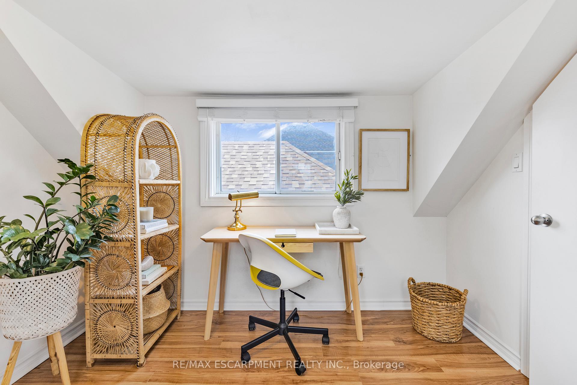 Photo 16 of 37 East 23rd Street, Hamilton, Eastmount — HOMEH