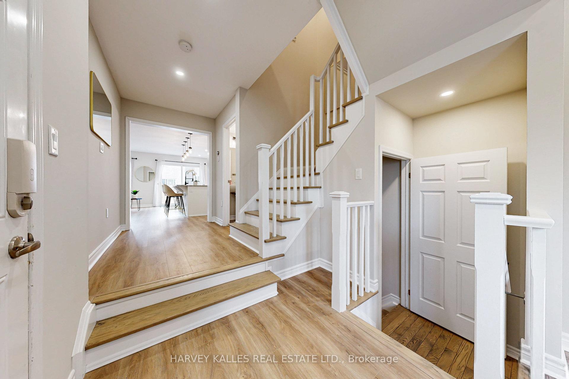 Photo 6 of 32 Hutt Crescent, Aurora, Rural Aurora — HOMEH
