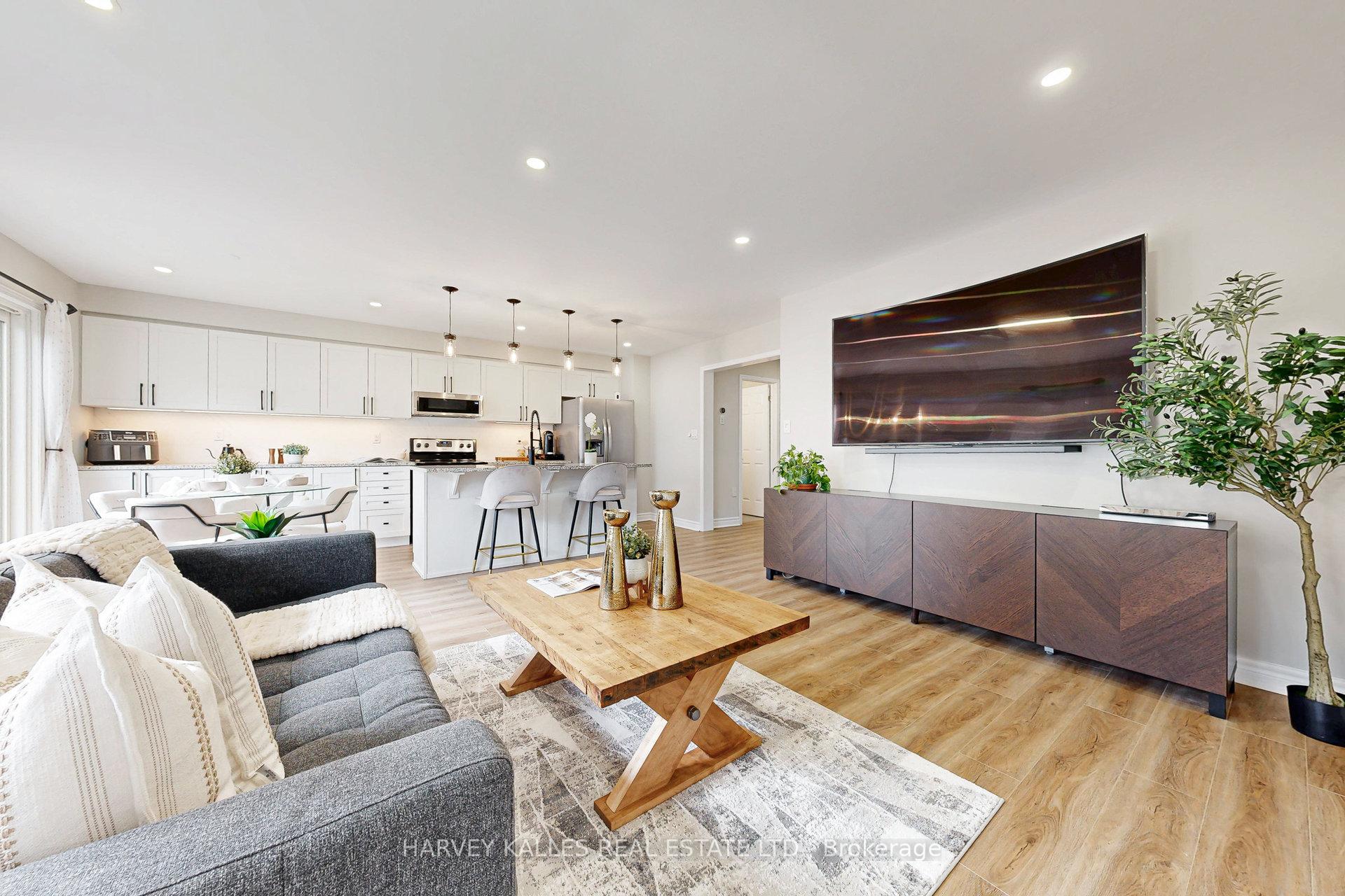 Photo 16 of 32 Hutt Crescent, Aurora, Rural Aurora — HOMEH