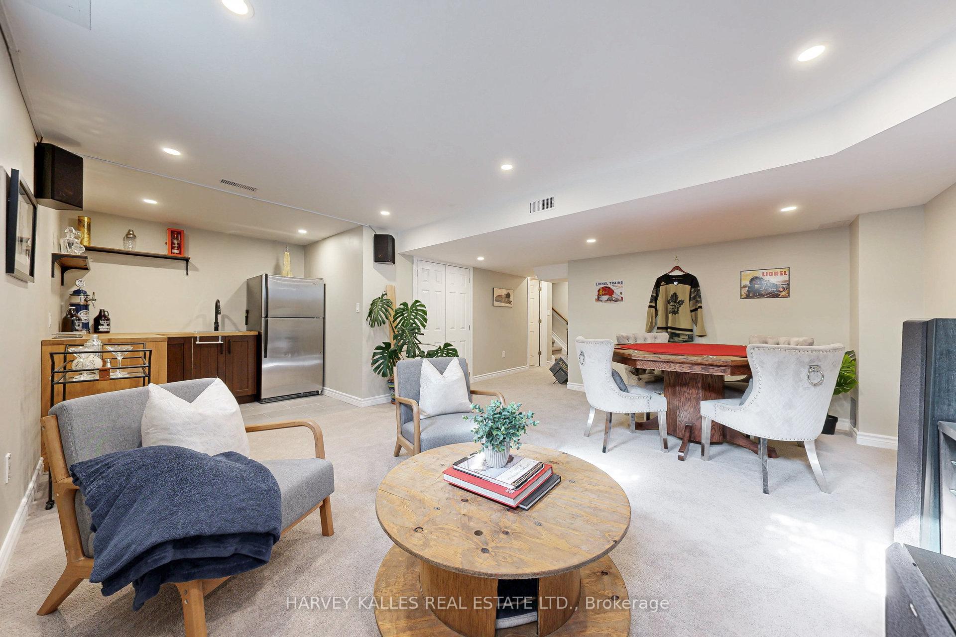 Photo 31 of 32 Hutt Crescent, Aurora, Rural Aurora — HOMEH