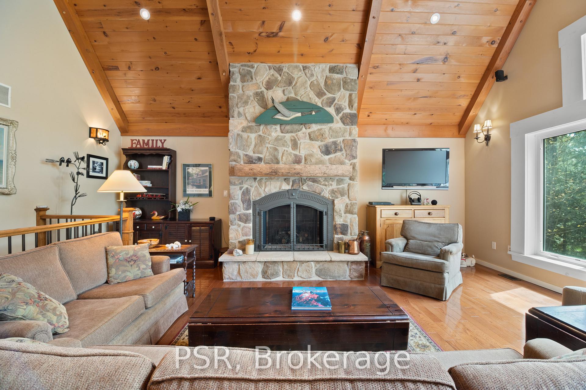 Photo 13 of 1049 Catherine Bagley Road, Gravenhurst, Morrison — HOMEH